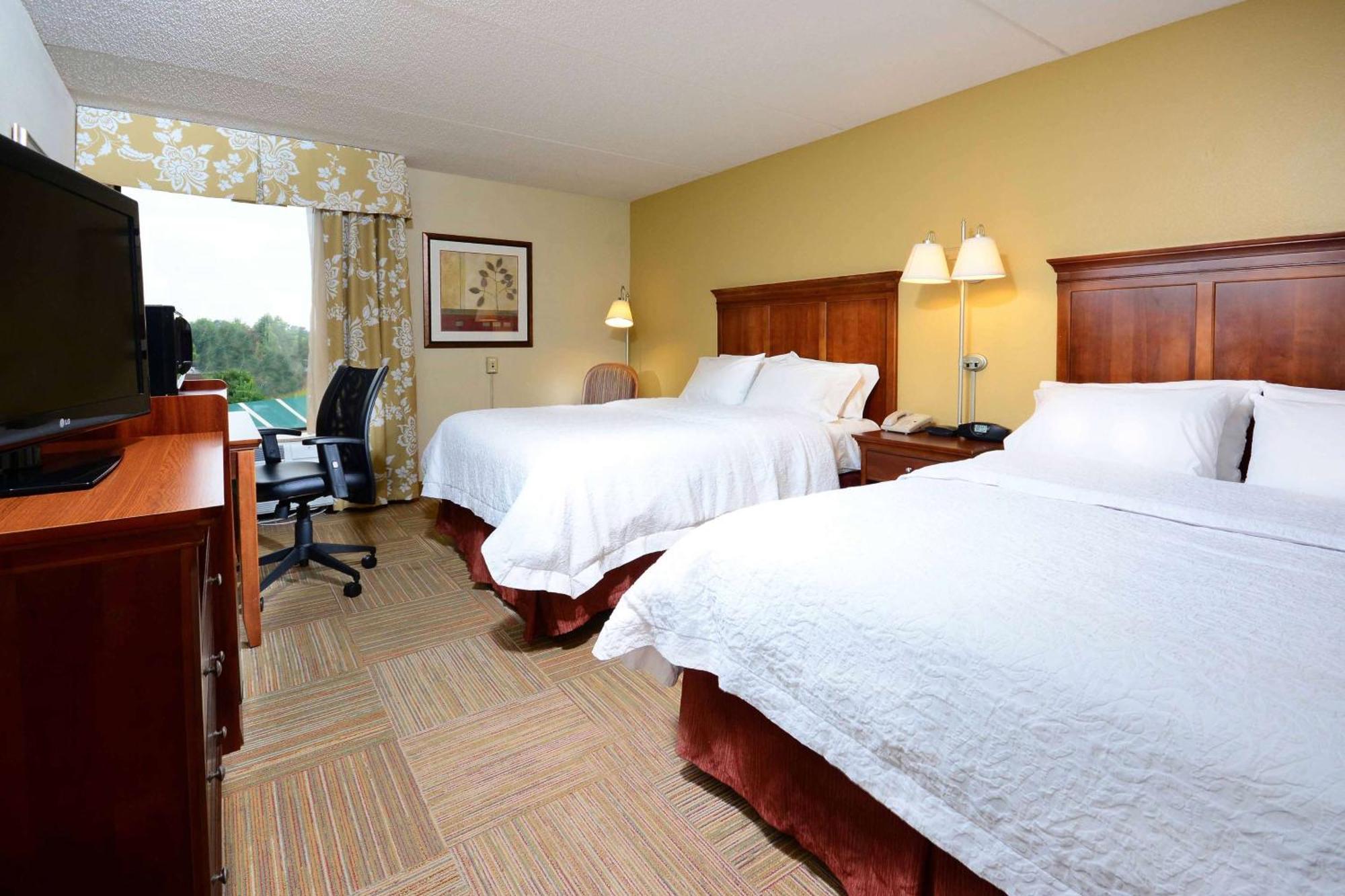 Hampton Inn Raleigh Capital Blvd North Bagian luar foto