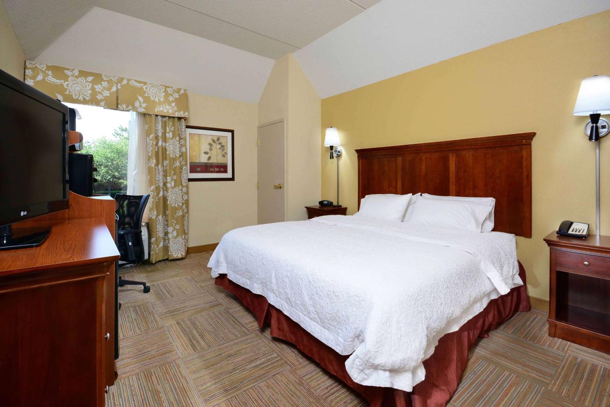 Hampton Inn Raleigh Capital Blvd North Bagian luar foto