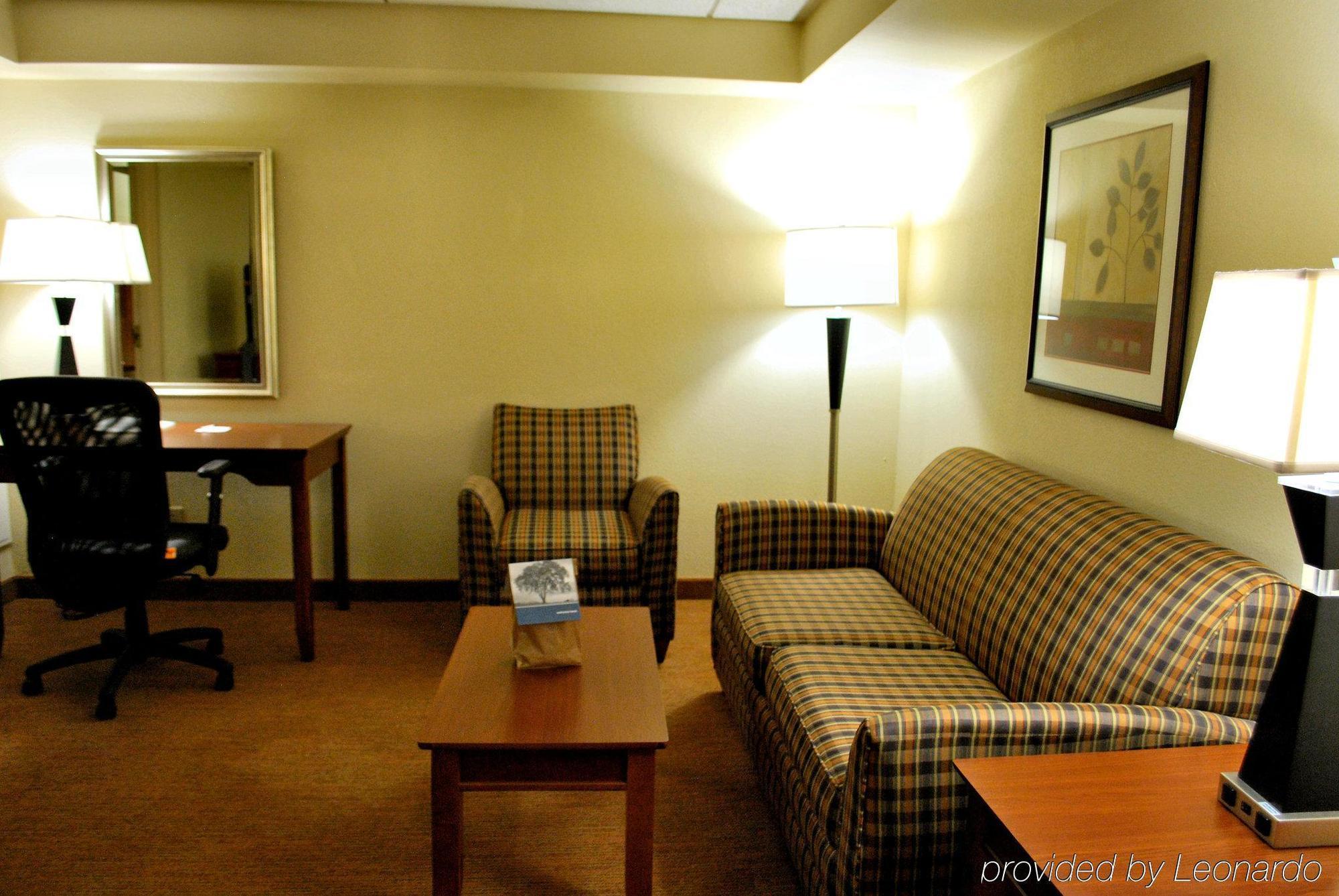 Hampton Inn Raleigh Capital Blvd North Ruang foto