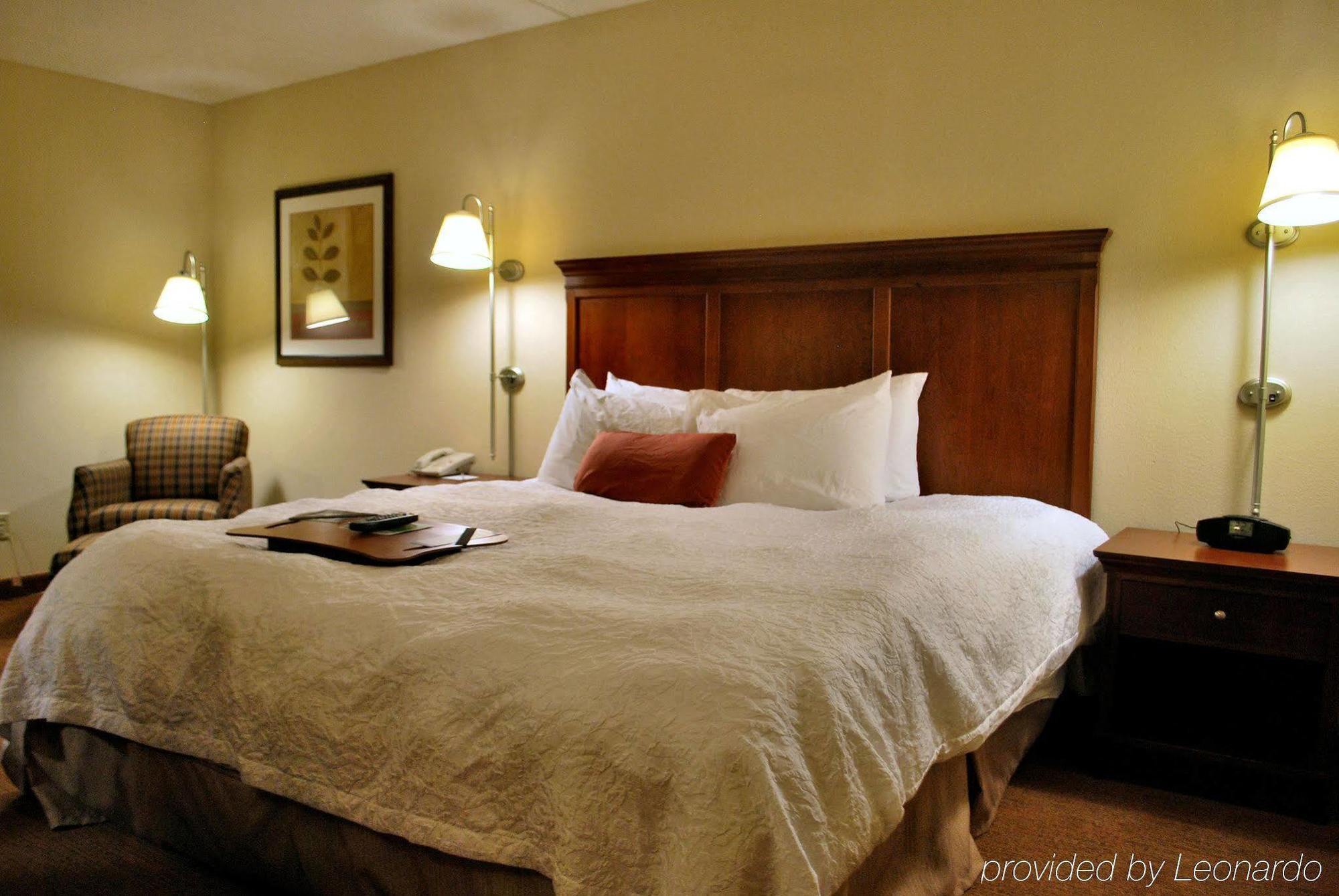 Hampton Inn Raleigh Capital Blvd North Ruang foto