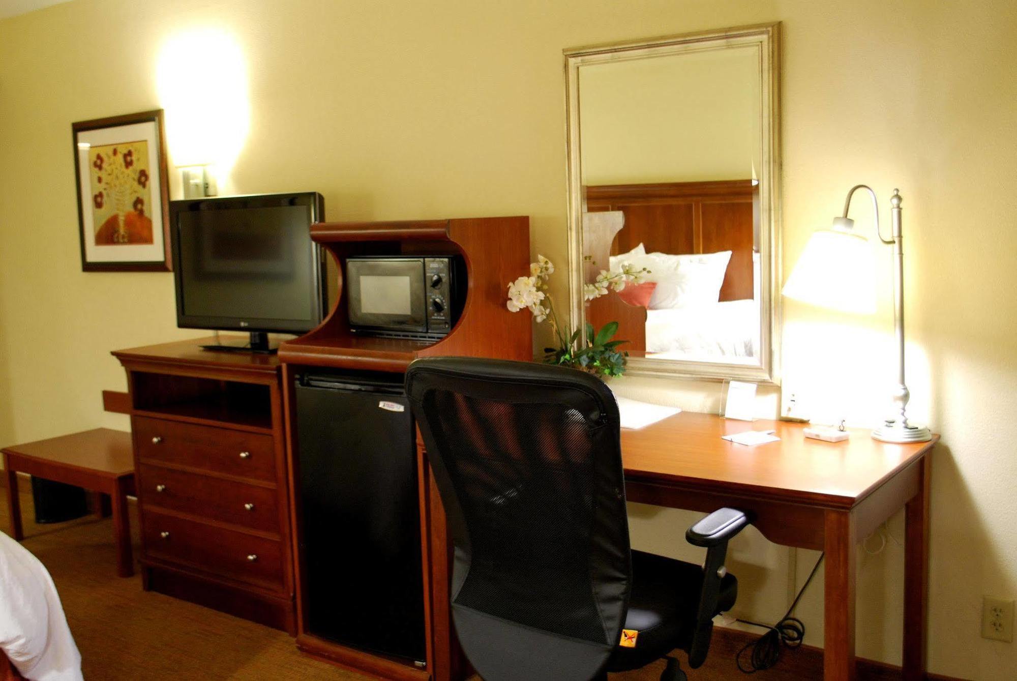 Hampton Inn Raleigh Capital Blvd North Ruang foto