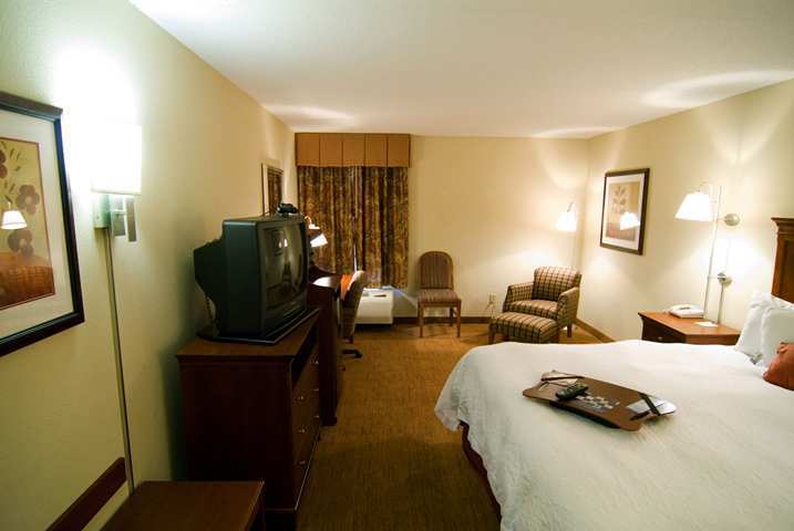 Hampton Inn Raleigh Capital Blvd North Ruang foto